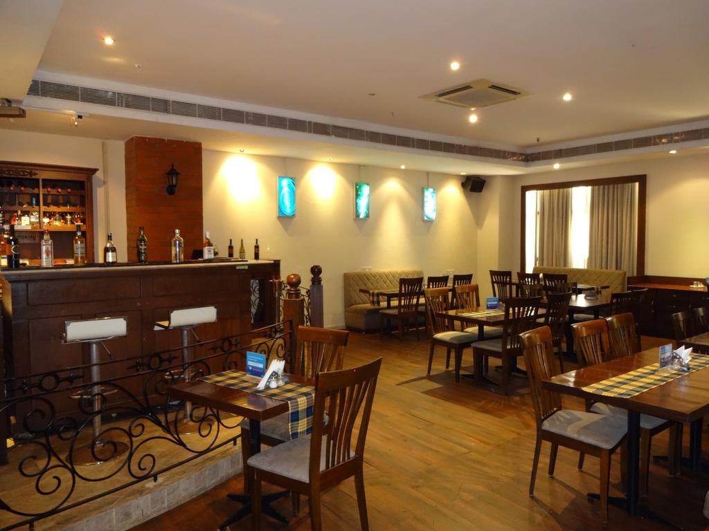 Regenta Central Deccan Chennai, Royapettah Exterior foto