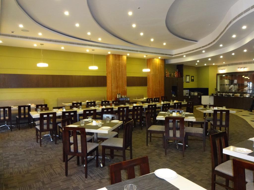 Regenta Central Deccan Chennai, Royapettah Exterior foto